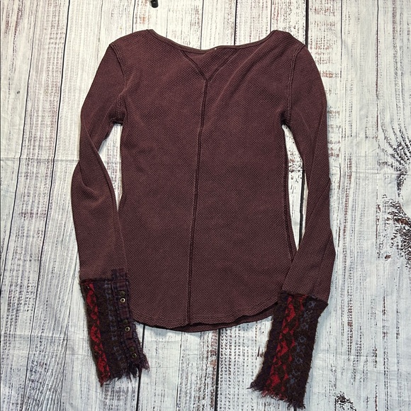 We The Free Long Sleeve Top with Patterned Cuffs - Picture 2 of 4